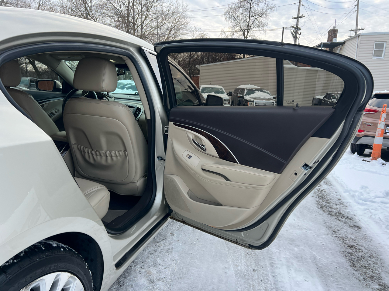 Buick LaCrosse 4dr Sdn Premium II FWD 2015