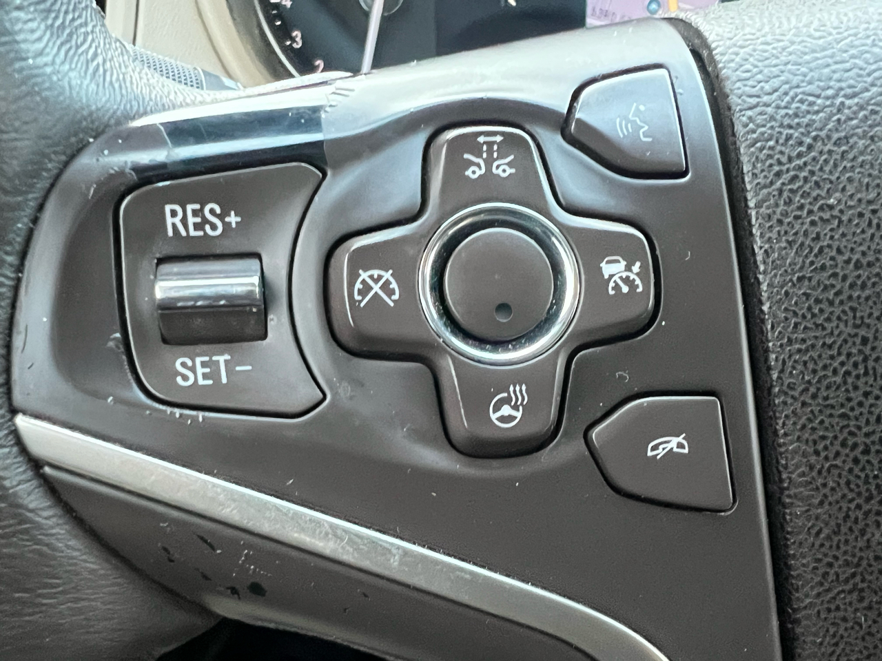 Buick LaCrosse 4dr Sdn Premium II FWD 2015