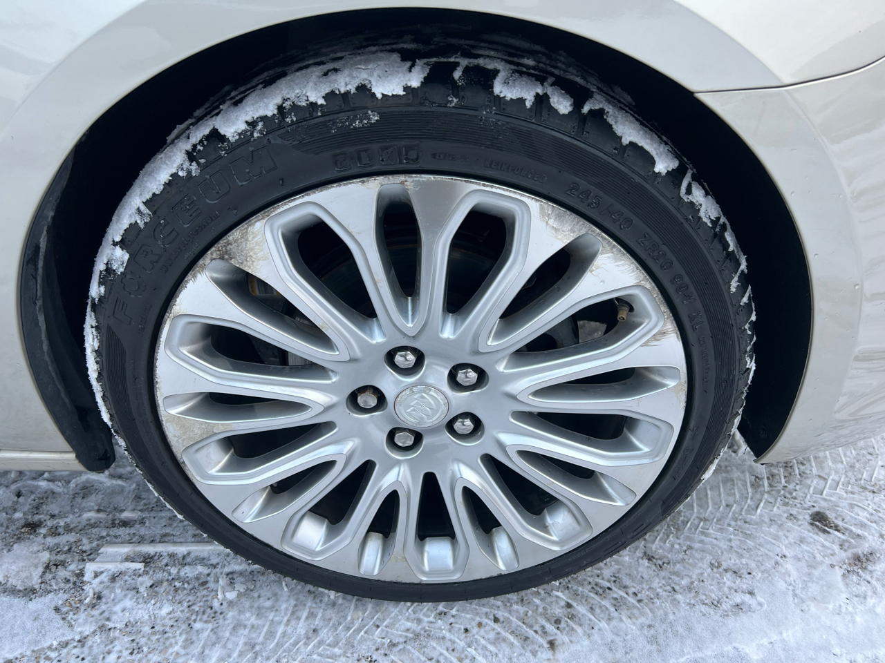 Buick LaCrosse 4dr Sdn Premium II FWD 2015