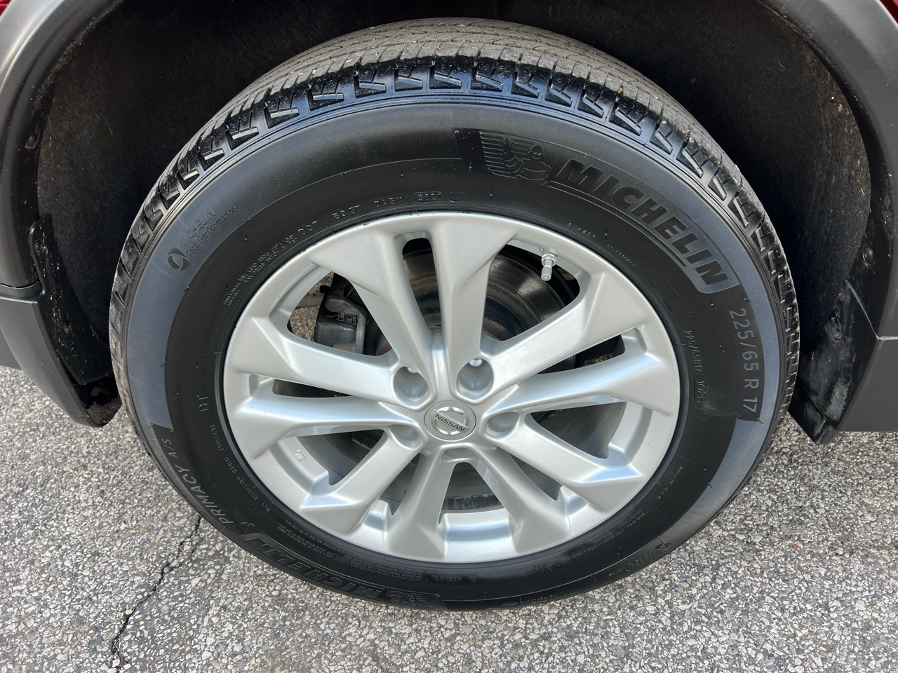 Nissan Rogue AWD 4dr SV 2015