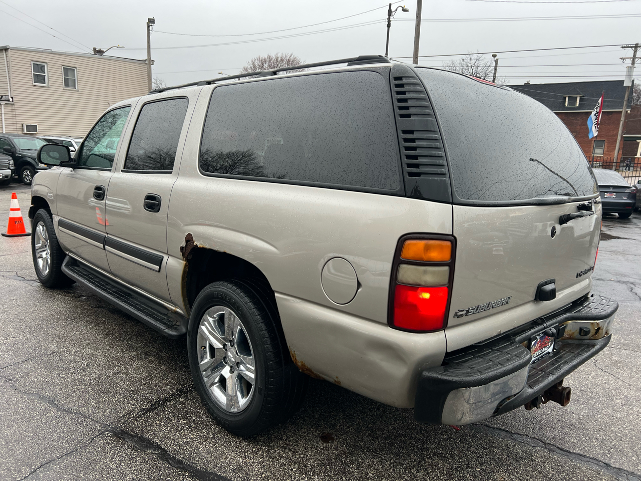 Chevrolet Suburban 4dr 1500 4WD LS 2004
