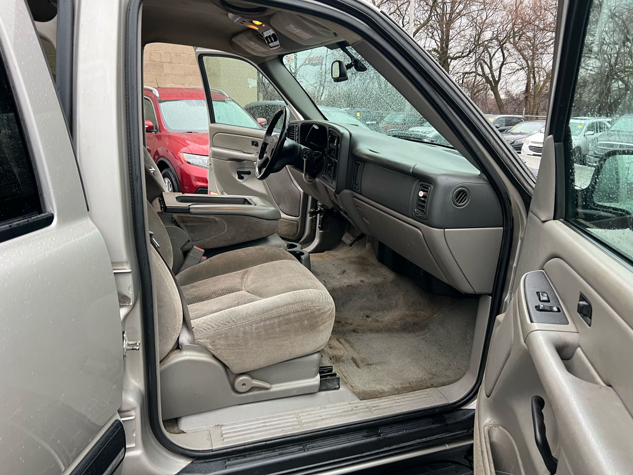 Chevrolet Suburban 4dr 1500 4WD LS 2004