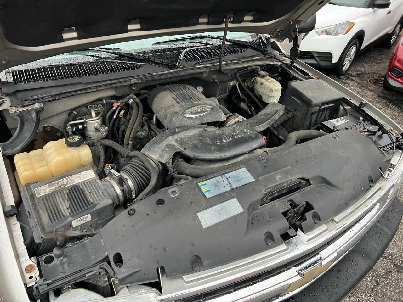 Chevrolet Suburban 4dr 1500 4WD LS 2004