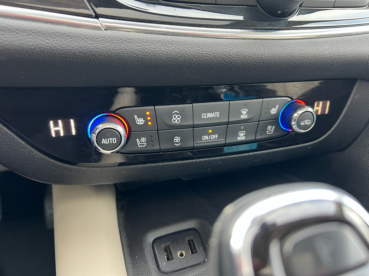 Buick Enclave AWD 4dr Premium 2018