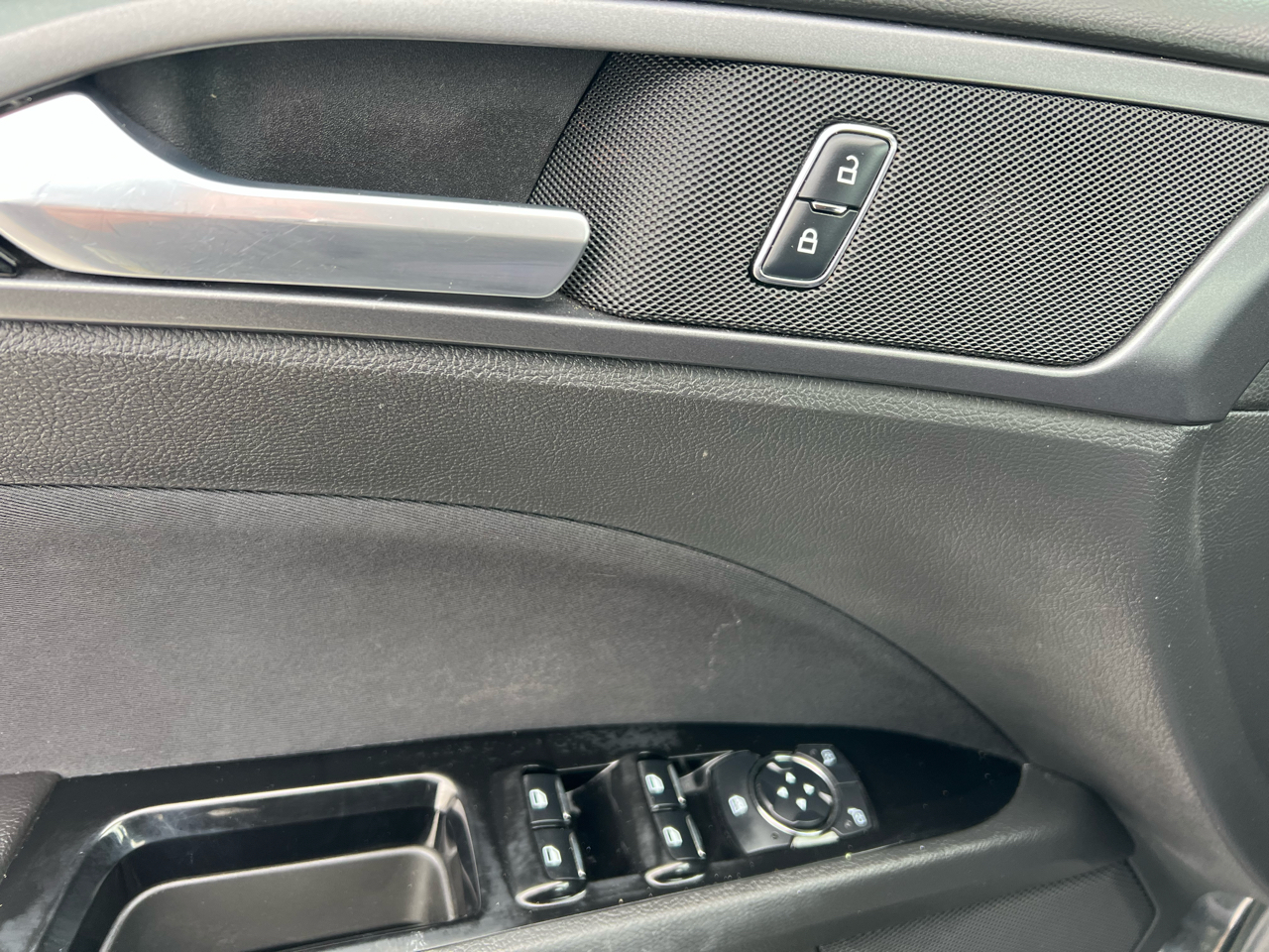 Ford Fusion 4dr Sdn SE FWD 2015