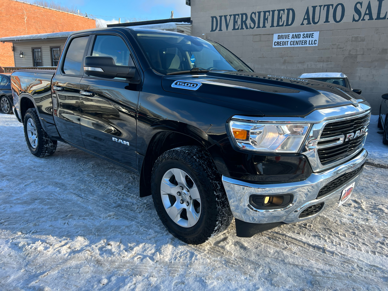 RAM 1500 Big Horn/Lone Star 4x4 Quad Cab 6'4" Box 2019