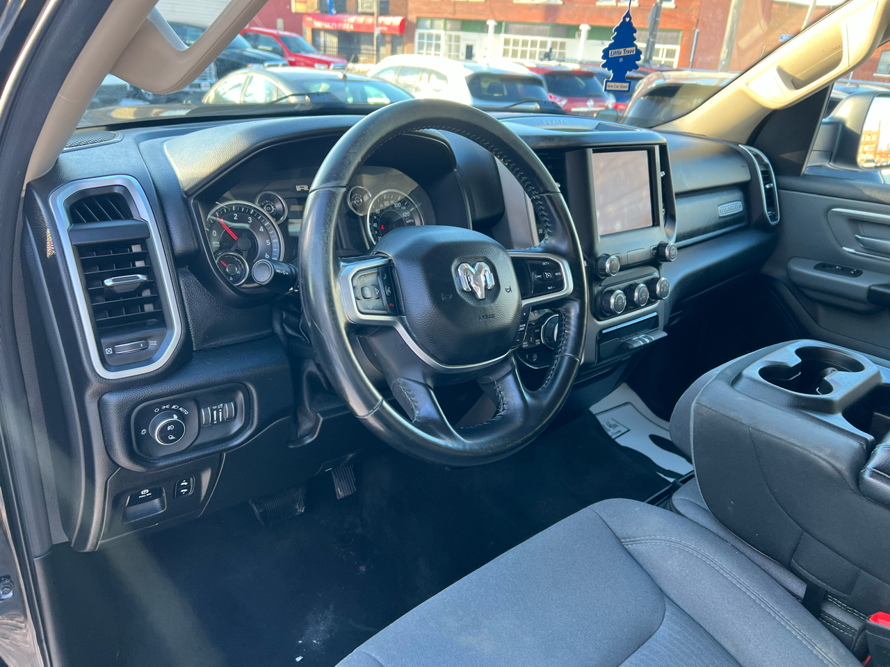 RAM 1500 Big Horn/Lone Star 4x4 Quad Cab 6'4" Box 2019