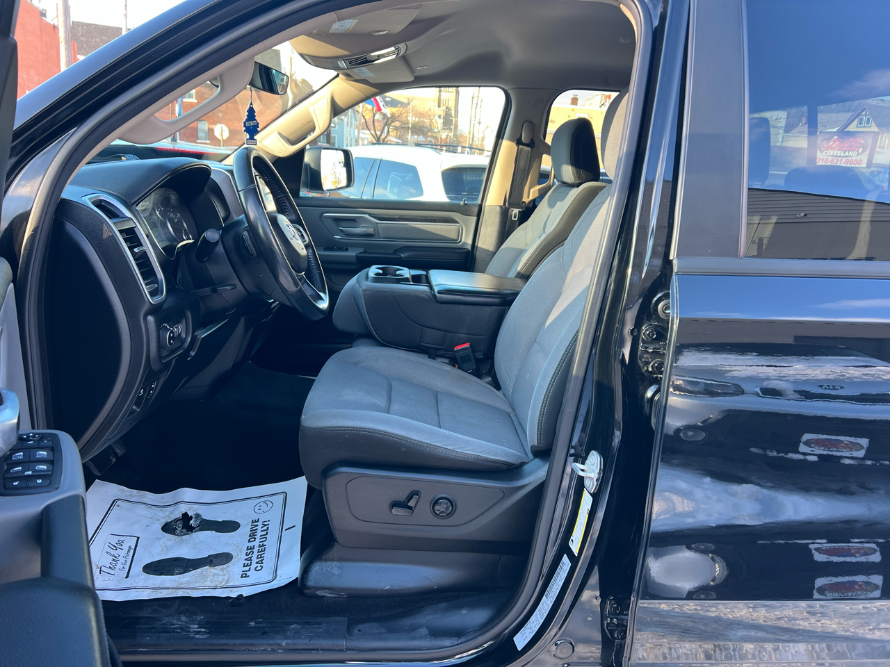 RAM 1500 Big Horn/Lone Star 4x4 Quad Cab 6'4" Box 2019