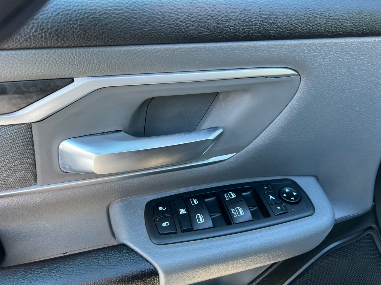 RAM 1500 Big Horn/Lone Star 4x4 Quad Cab 6'4" Box 2019