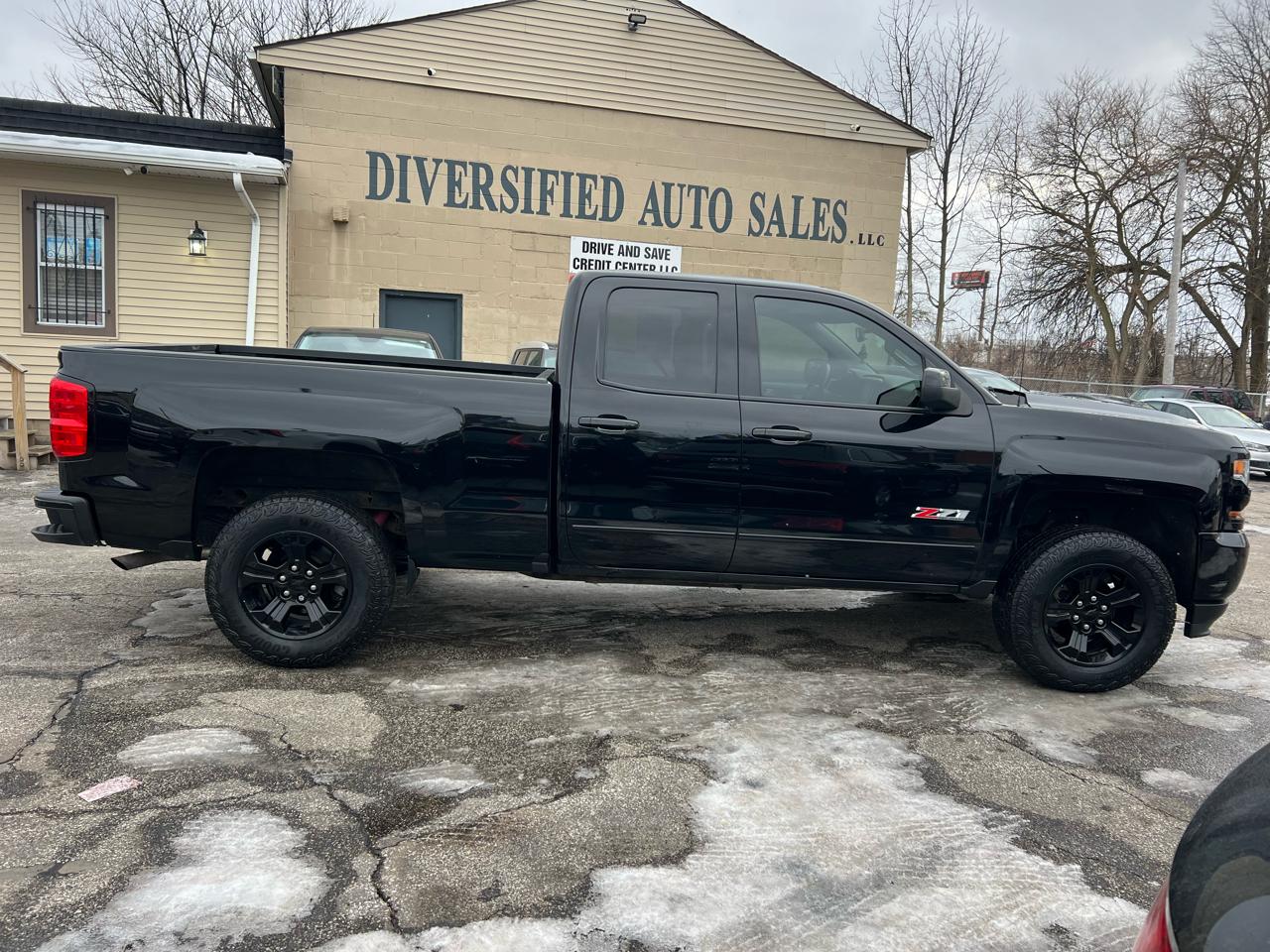 Chevrolet Silverado 1500 4WD Double Cab 143.5" LT w/2LT 2017