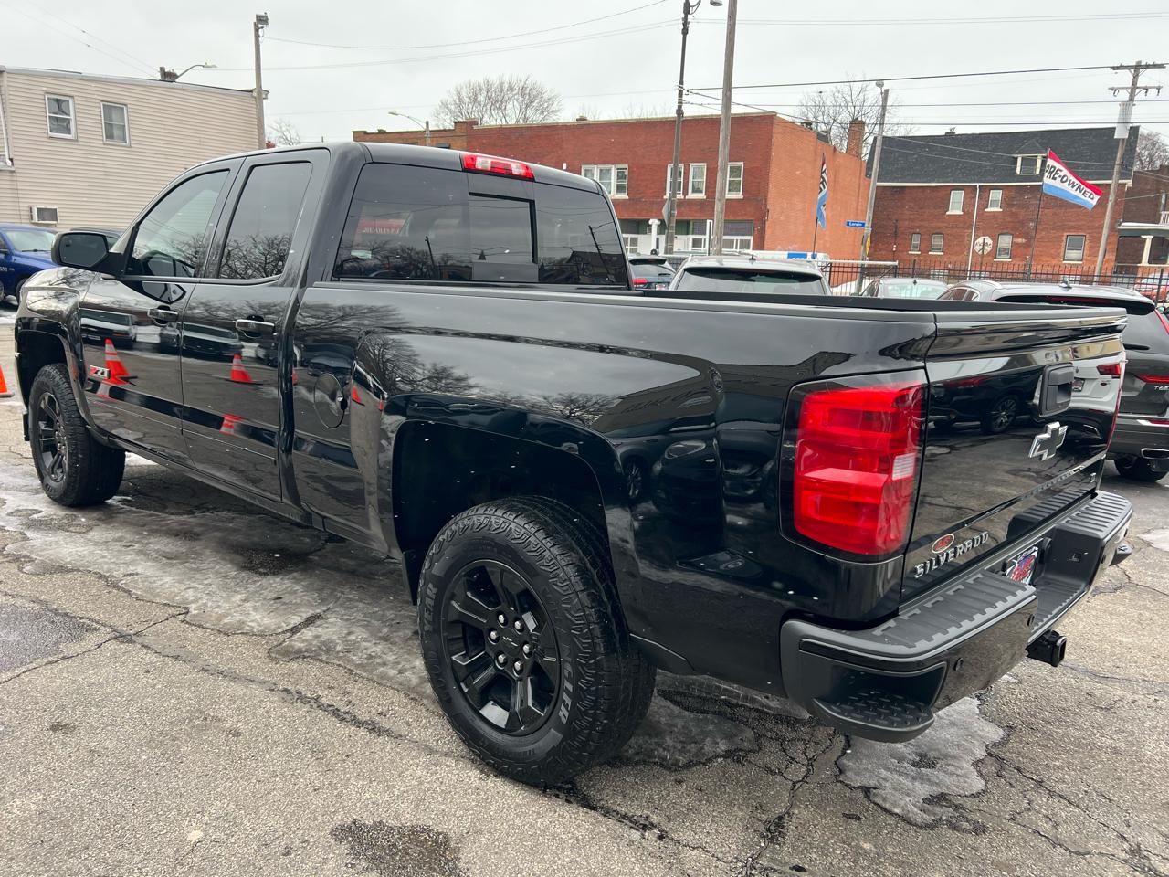 Chevrolet Silverado 1500 4WD Double Cab 143.5" LT w/2LT 2017