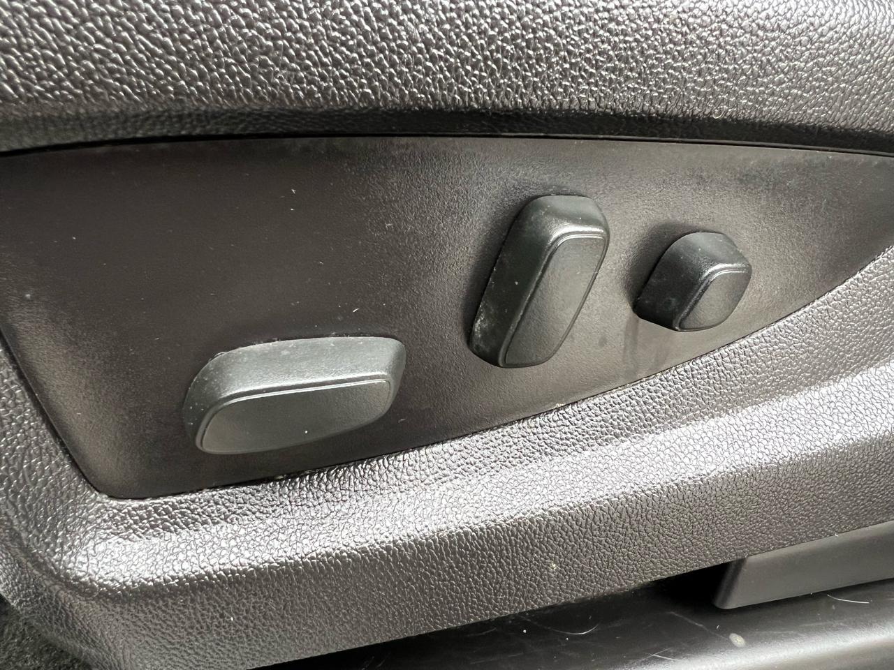 Chevrolet Silverado 1500 4WD Double Cab 143.5" LT w/2LT 2017