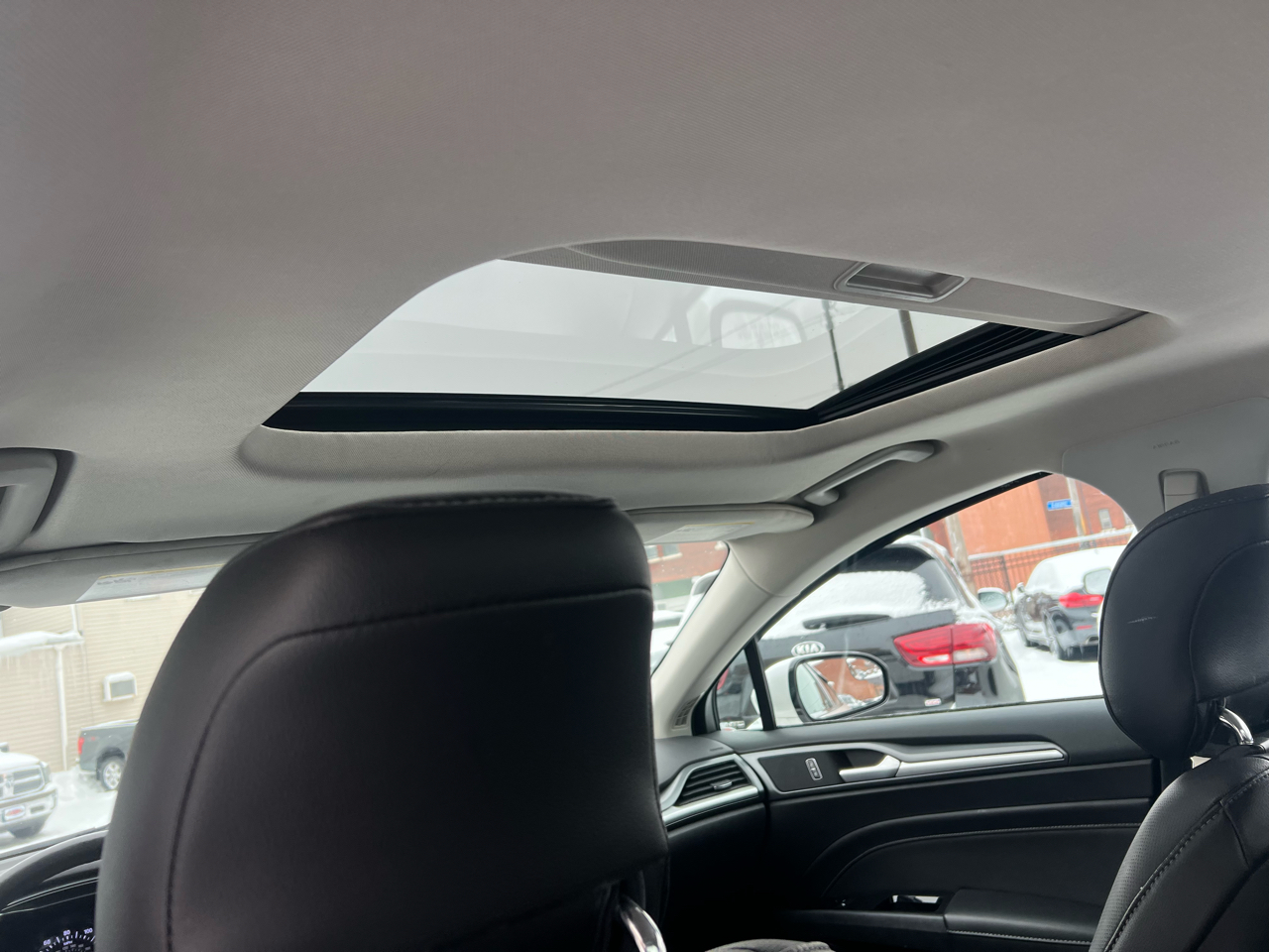 Ford Fusion 4dr Sdn Titanium FWD 2014