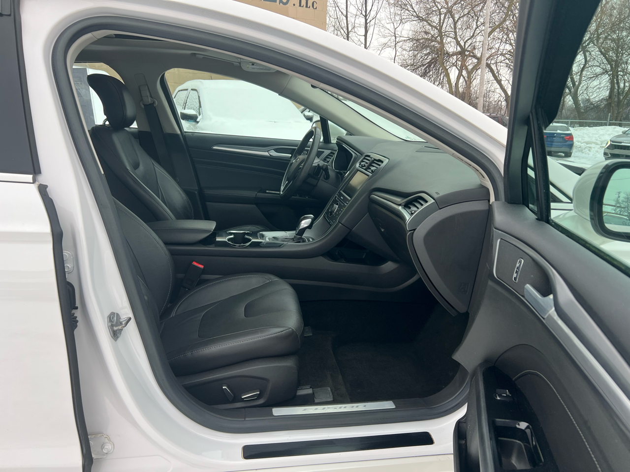 Ford Fusion 4dr Sdn Titanium FWD 2014