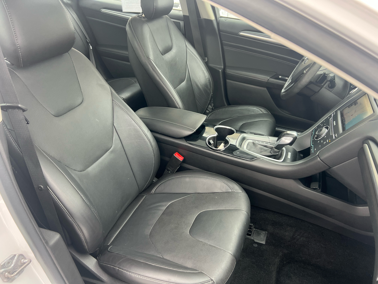 Ford Fusion 4dr Sdn Titanium FWD 2014