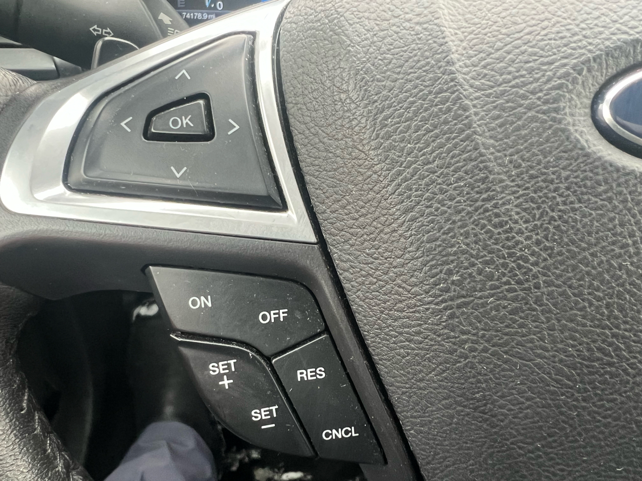 Ford Fusion 4dr Sdn Titanium FWD 2014