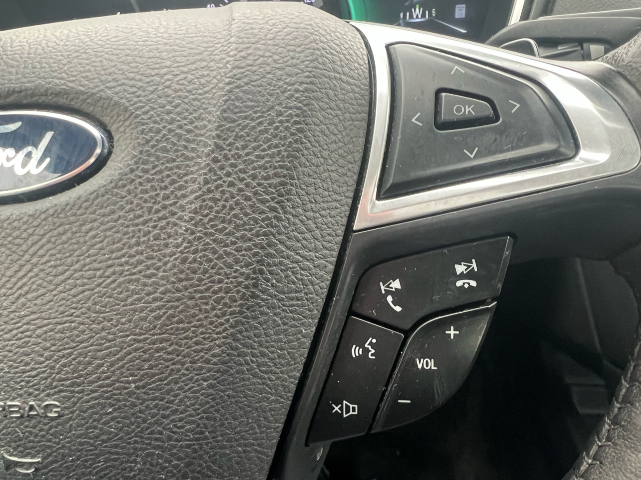 Ford Fusion 4dr Sdn Titanium FWD 2014