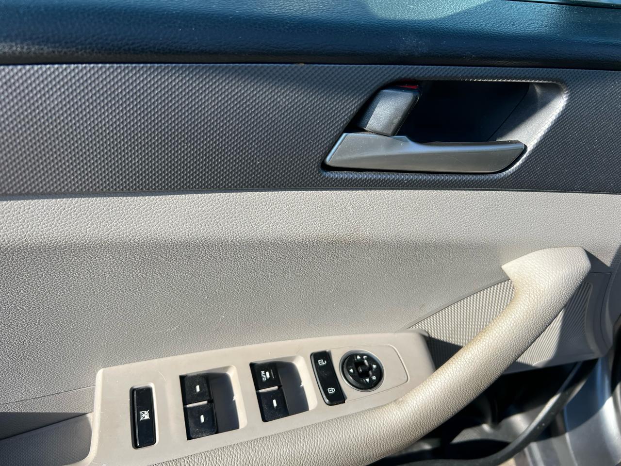 Hyundai Sonata SE 2.4L 2019