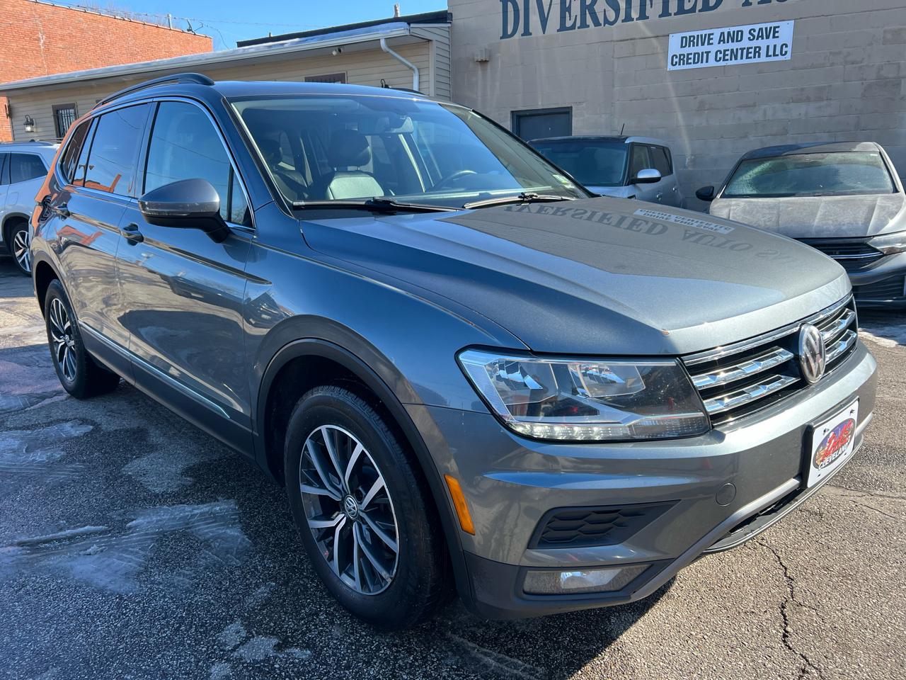 Volkswagen Tiguan 2.0T SEL 4MOTION 2018