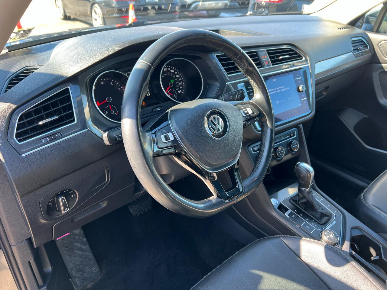 Volkswagen Tiguan 2.0T SEL 4MOTION 2018
