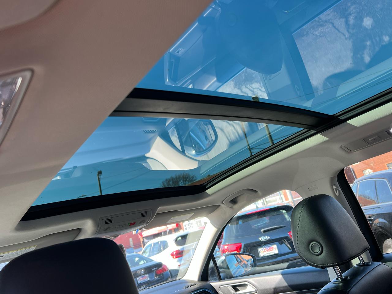 Volkswagen Tiguan 2.0T SEL 4MOTION 2018