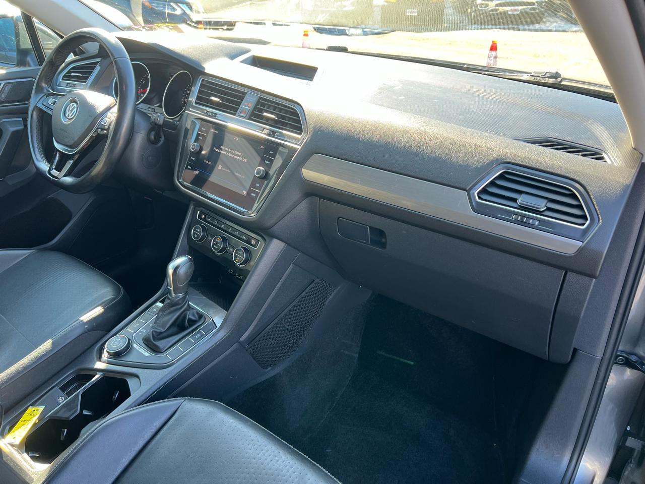 Volkswagen Tiguan 2.0T SEL 4MOTION 2018