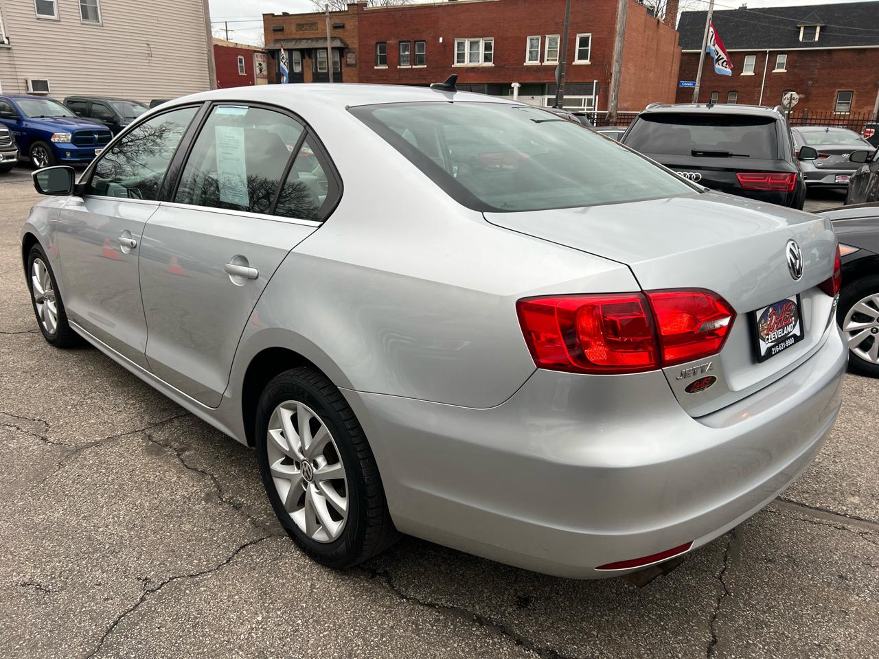 Volkswagen Jetta Sedan 4dr Auto SE PZEV 2013