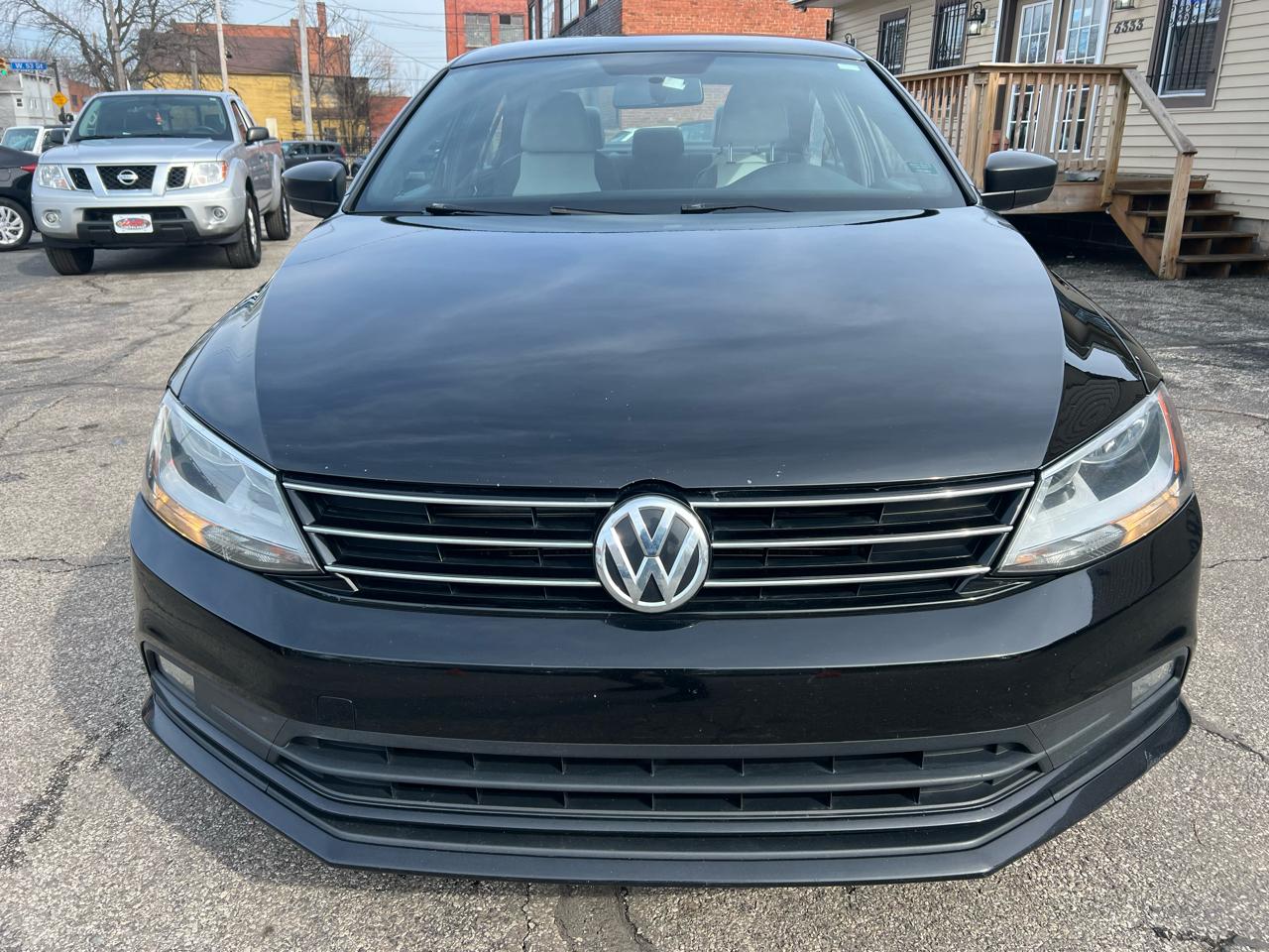 Volkswagen Jetta Sedan 4dr Auto 1.8T Sport PZEV 2016