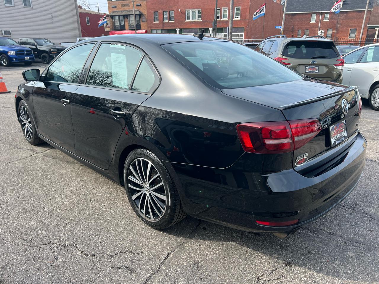 Volkswagen Jetta Sedan 4dr Auto 1.8T Sport PZEV 2016