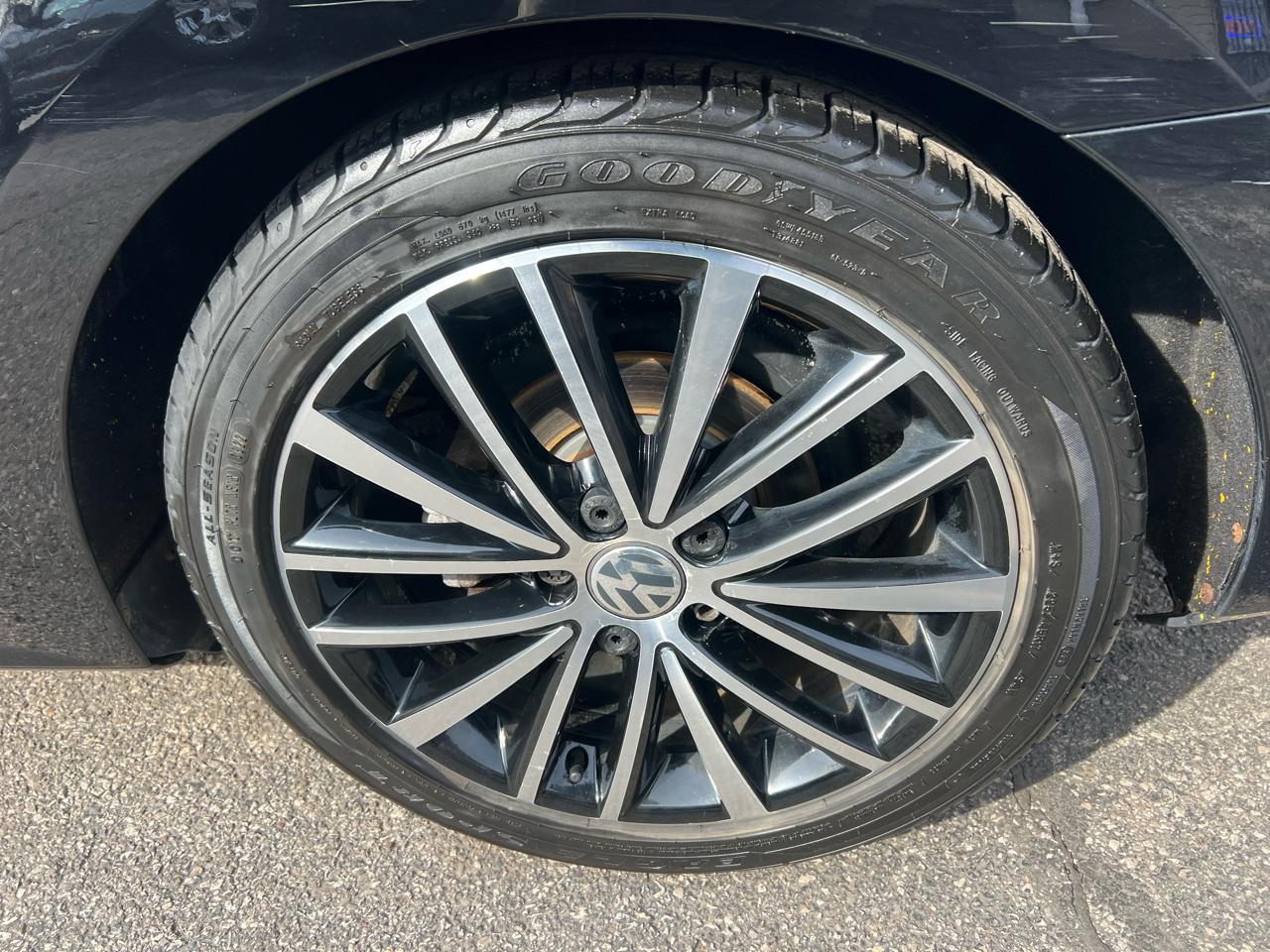 Volkswagen Jetta Sedan 4dr Auto 1.8T Sport PZEV 2016