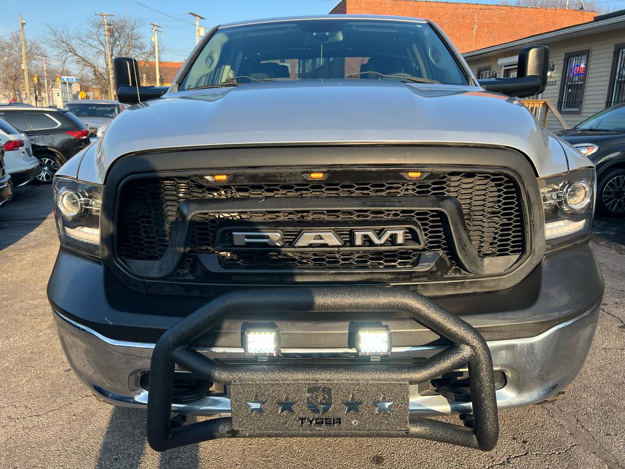 RAM 1500 4WD Crew Cab 149" ST 2014