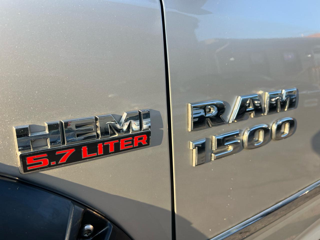 RAM 1500 4WD Crew Cab 149" ST 2014