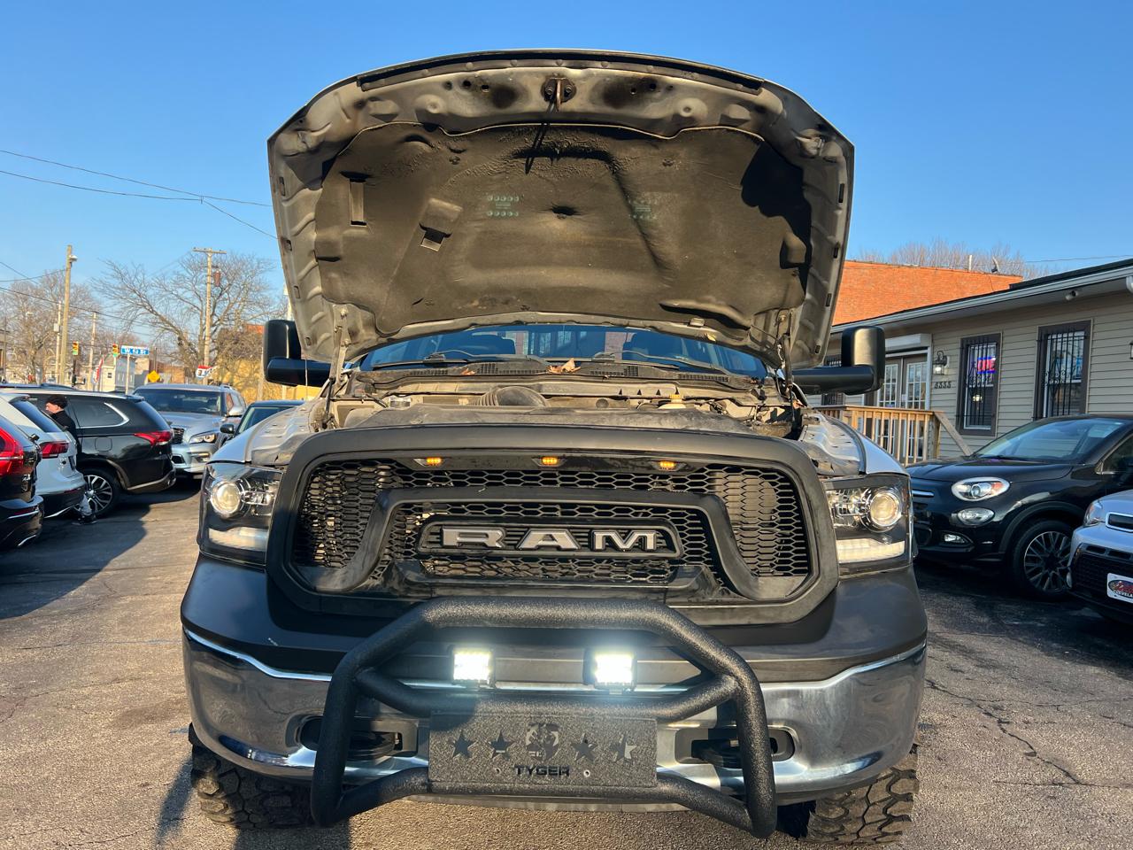 RAM 1500 4WD Crew Cab 149" ST 2014