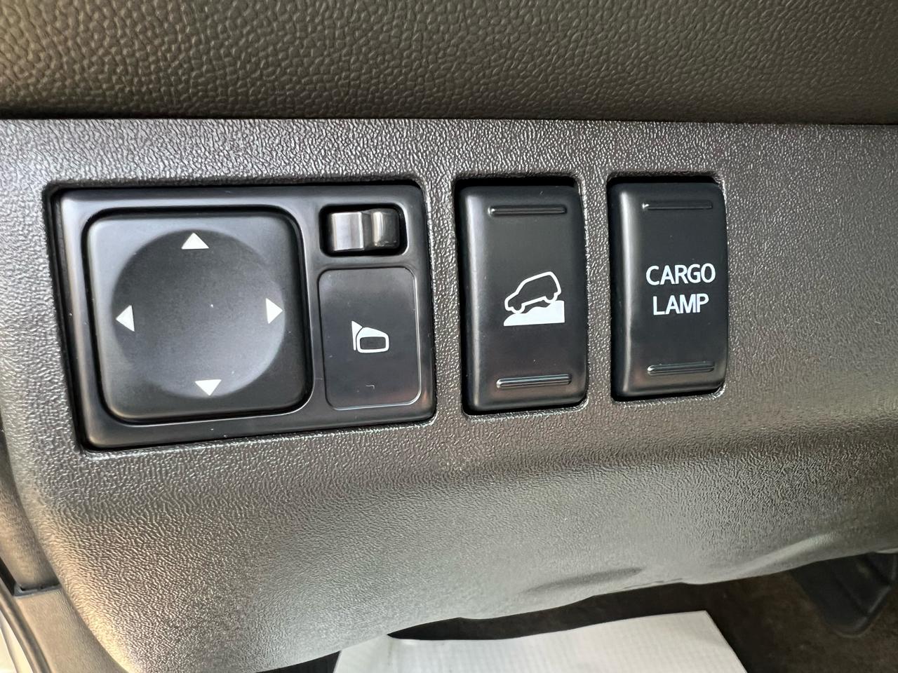 Nissan Frontier 4WD King Cab Auto SV 2014