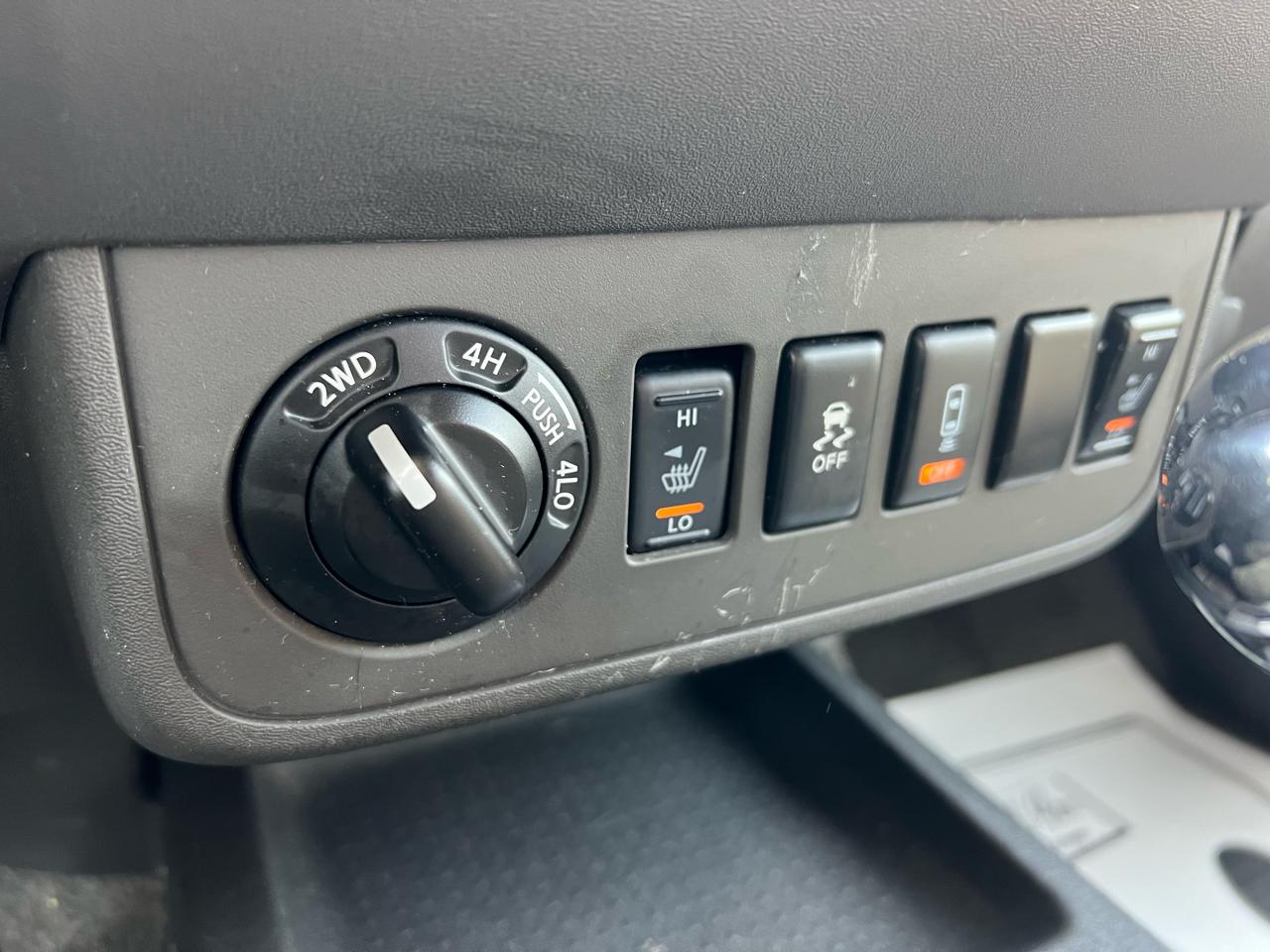 Nissan Frontier 4WD King Cab Auto SV 2014