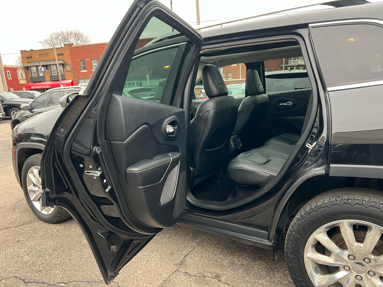 Jeep Cherokee 4WD 4dr Limited 2016