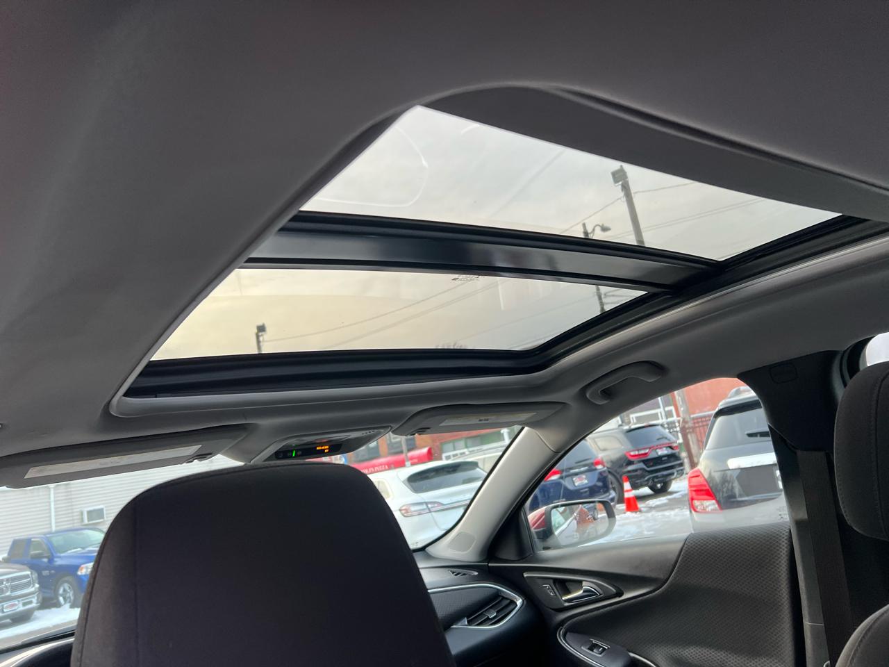 Chevrolet Malibu 4dr Sdn LT w/1LT 2016