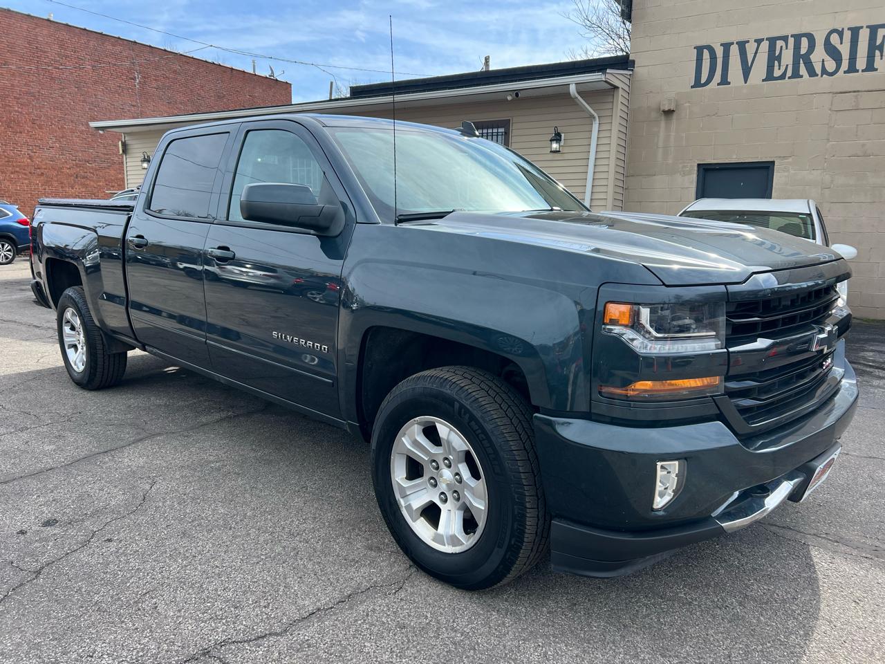 Chevrolet Silverado 1500 4WD Crew Cab 153.0" LT w/2LT 2017