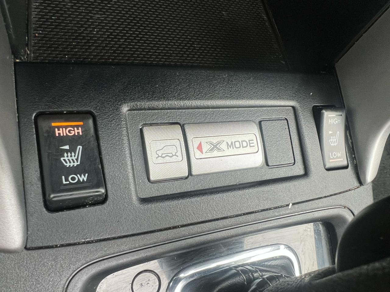 Subaru Forester 4dr CVT 2.5i Touring PZEV 2015