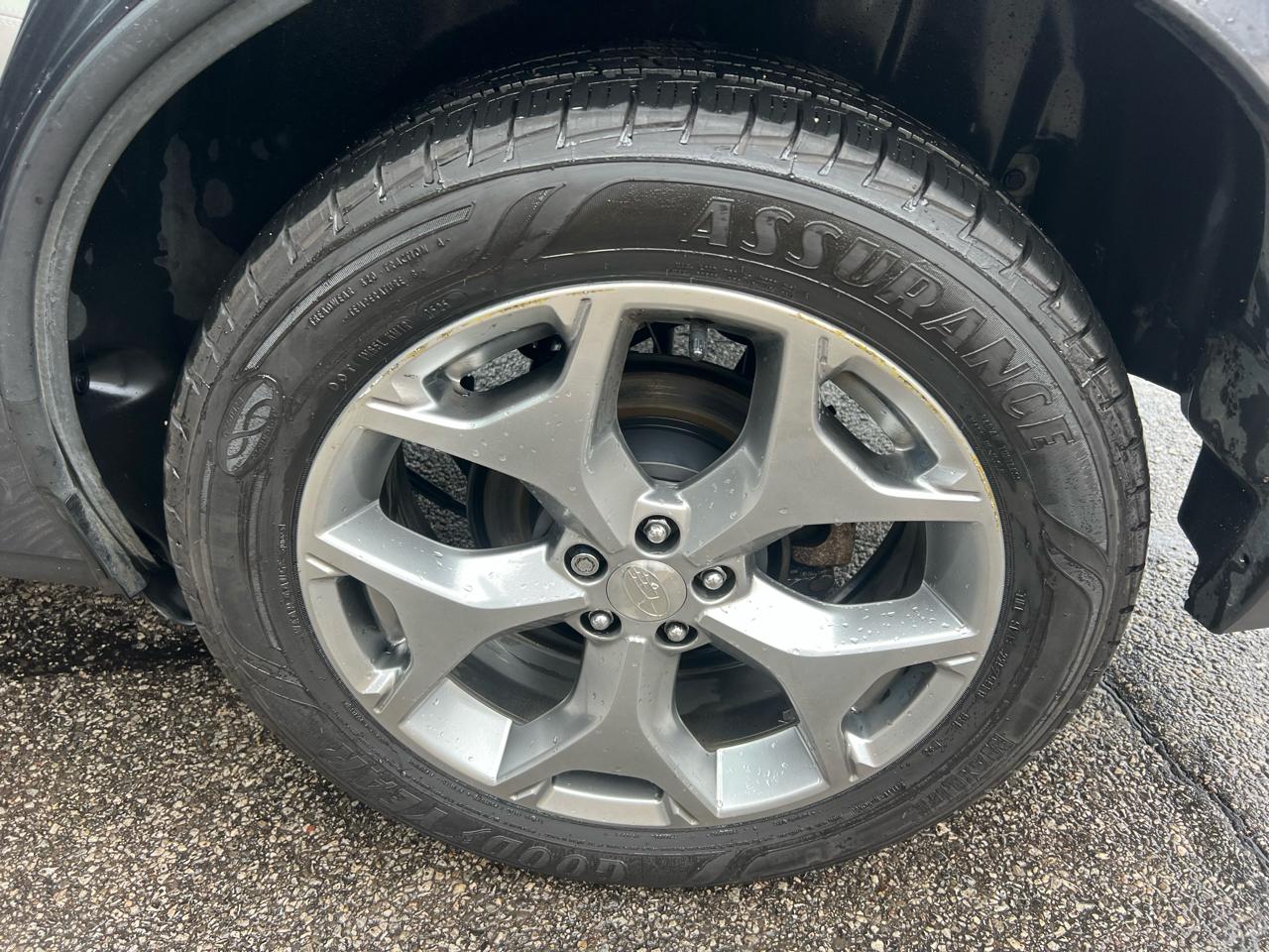 Subaru Forester 4dr CVT 2.5i Touring PZEV 2015