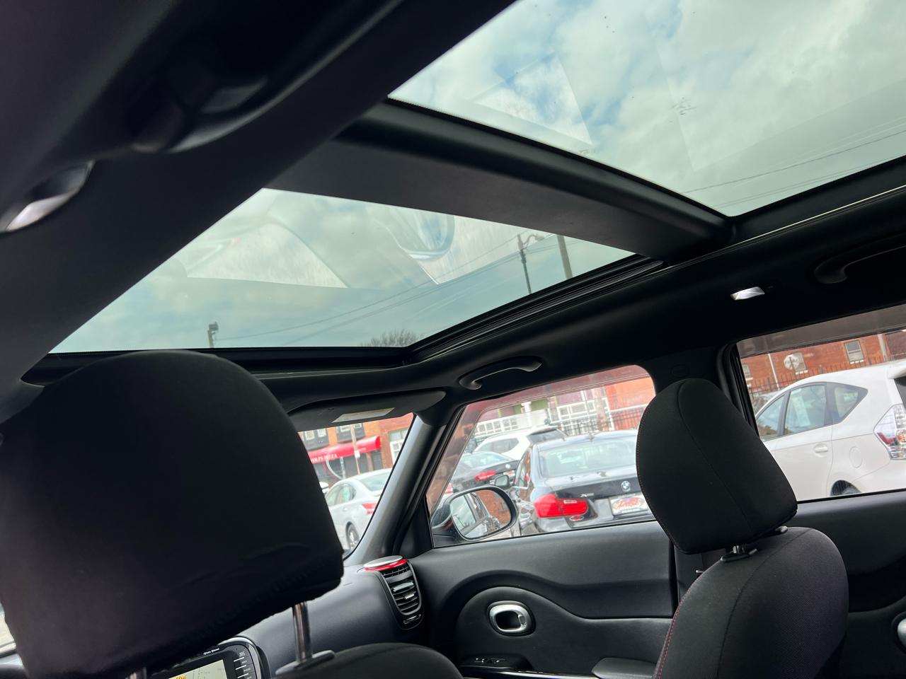 Kia Soul 5dr Wgn Auto + 2015