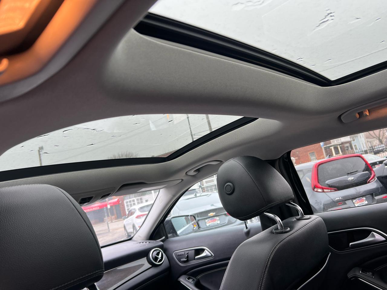 Mercedes-Benz GLA-Class 4MATIC 4dr GLA 250 2015