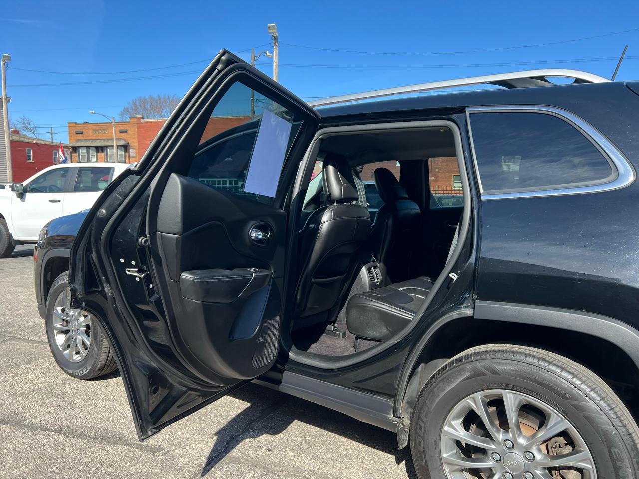 Jeep Cherokee Latitude Plus 4x4 2019