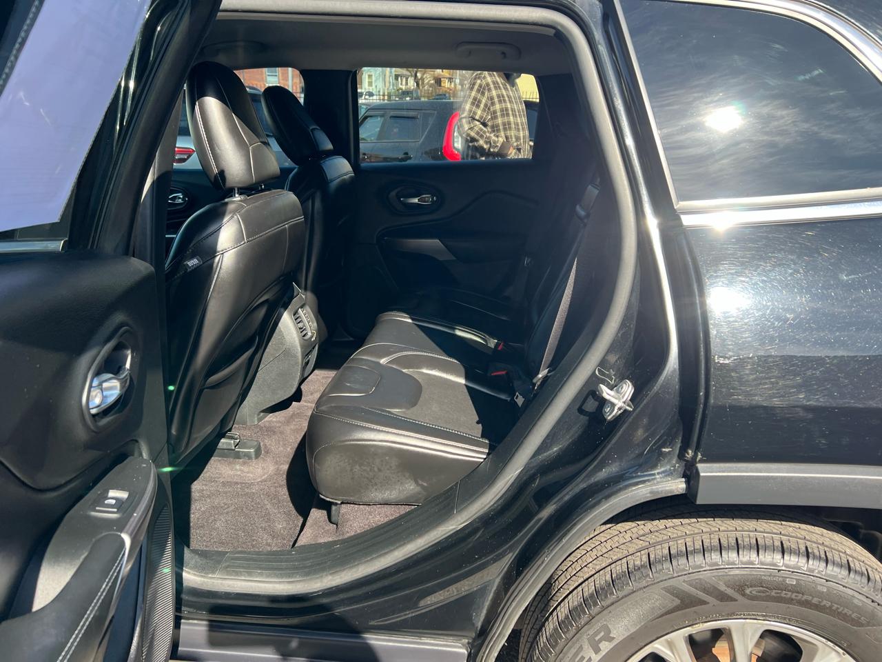 Jeep Cherokee Latitude Plus 4x4 2019