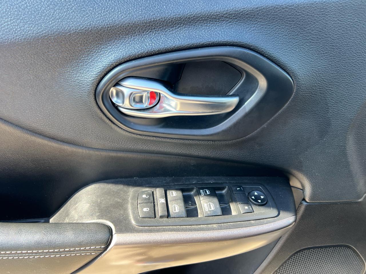 Jeep Cherokee Latitude Plus 4x4 2019