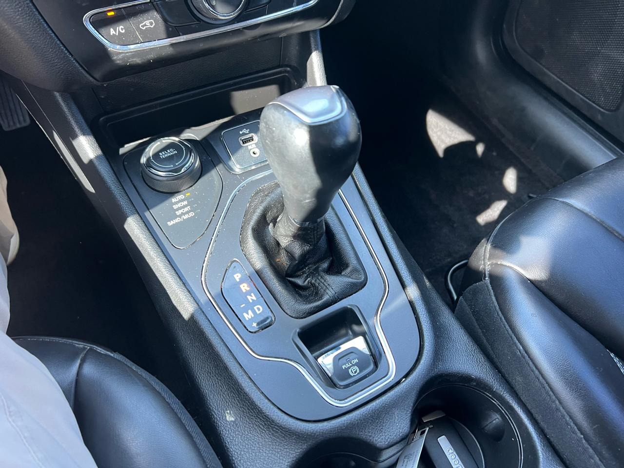 Jeep Cherokee Latitude Plus 4x4 2019