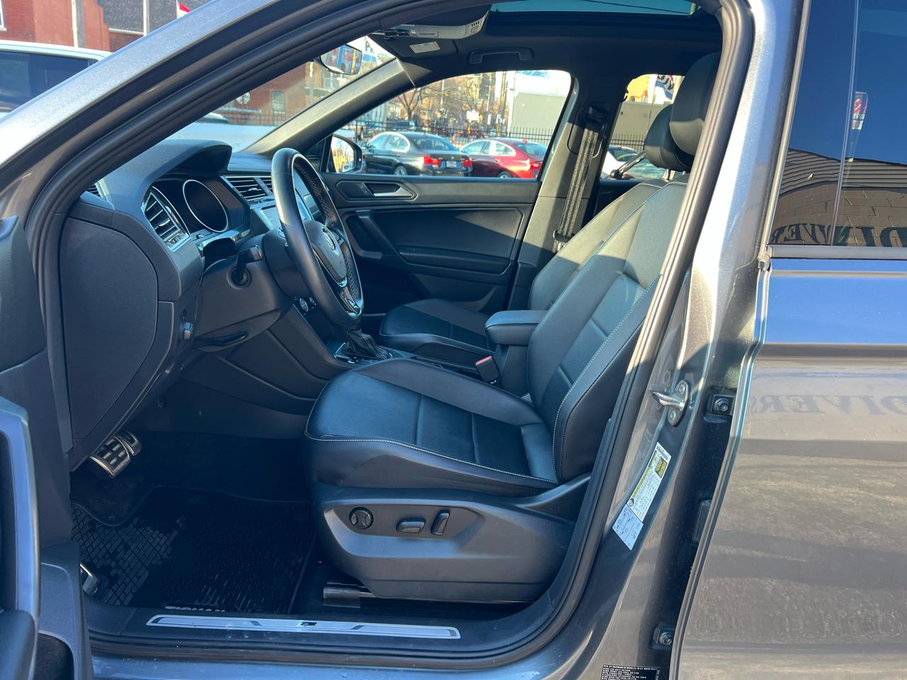 Volkswagen Tiguan 2.0T SE R-Line Black 4MOTION 2021