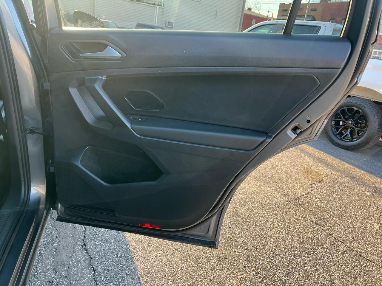 Volkswagen Tiguan 2.0T SE R-Line Black 4MOTION 2021