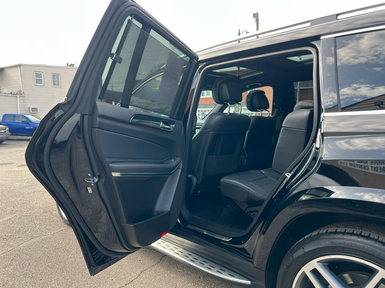 Mercedes-Benz GLS GLS 550 4MATIC SUV 2017