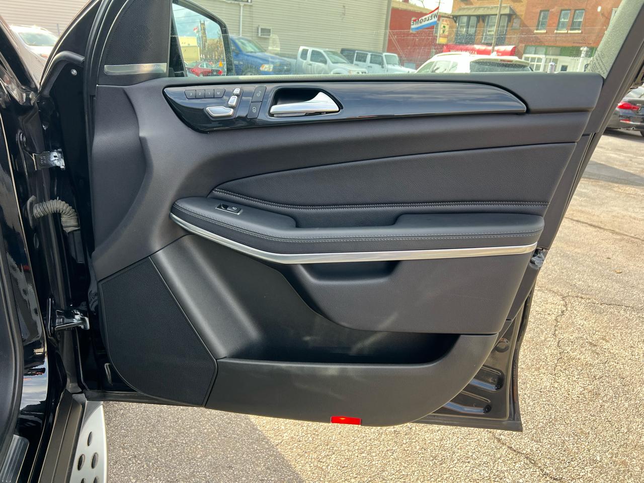 Mercedes-Benz GLS GLS 550 4MATIC SUV 2017